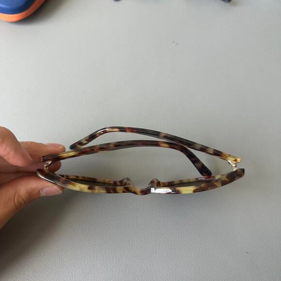 Brown Tortoise Shell Wayfarer Club Polaroid Sunglasses - Picture 5 of 8